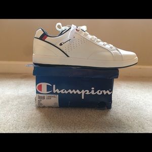 Champion sneaker white red blue size 10 new